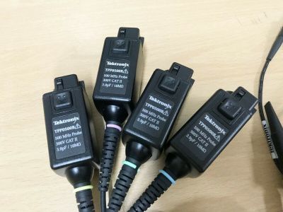 Осциллограф цифровой с анализатором спектра Tektronix MDO4054C